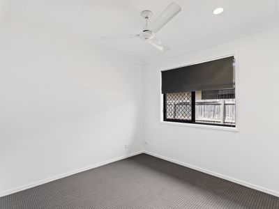 9 Wyndham Cct, Holmview