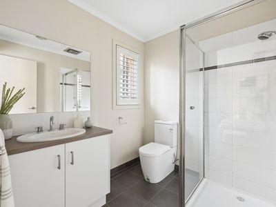 43 Billabong Crescent, Tarneit