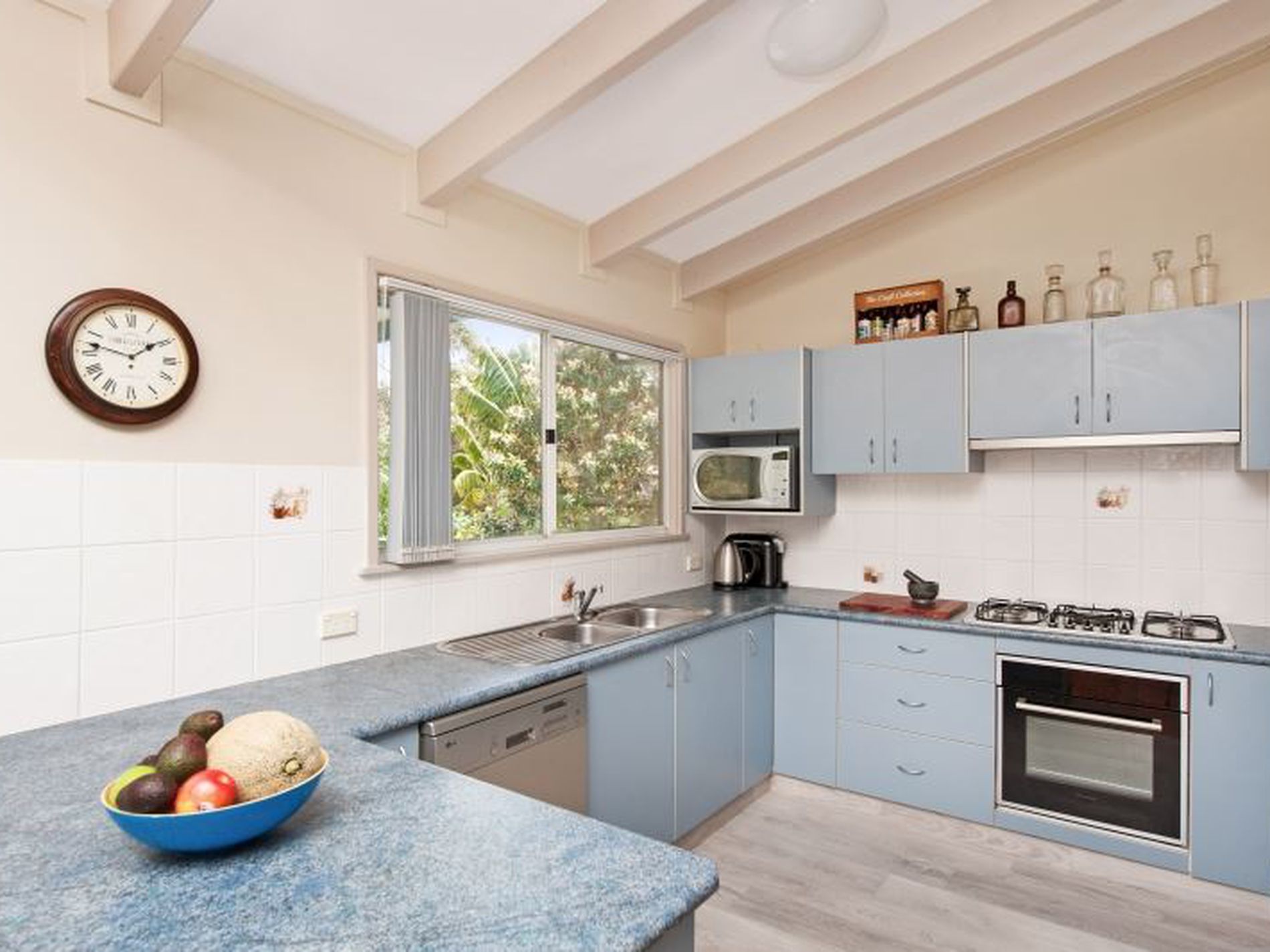 10 Garrad Way, Lake Conjola