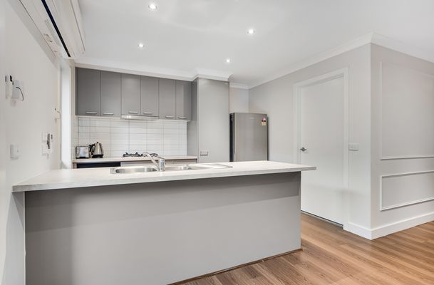 66 Napoli Circuit, Greenvale
