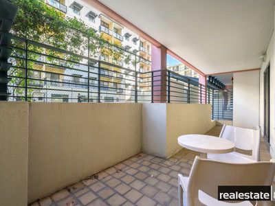 2 / 128 Mounts Bay Road, Perth