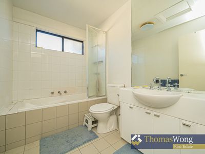 21D Browns Road, Clayton