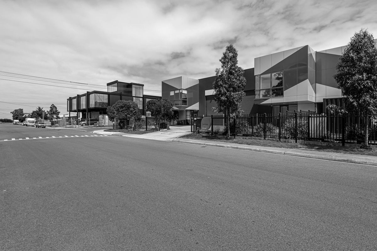 2 / 17 Churchill Street, Williamstown North