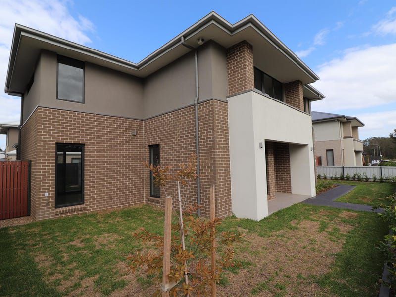 Denham Court