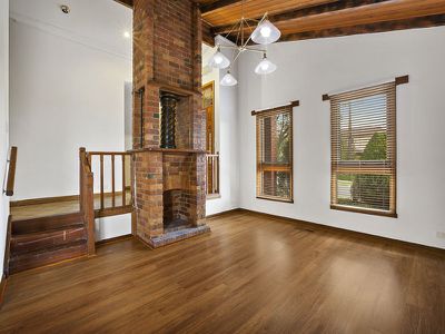 16 Outlook Rise, Bundoora