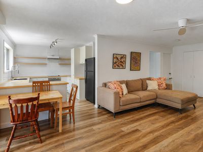 1 / 8 Victor Street, Alexandra Headland