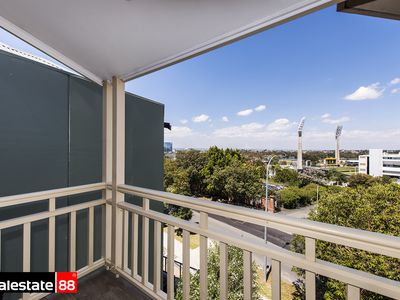 12 / 28 Waterloo Crescent, East Perth