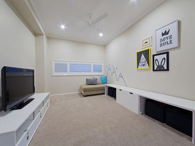 11 Harrogate Place, Gumdale