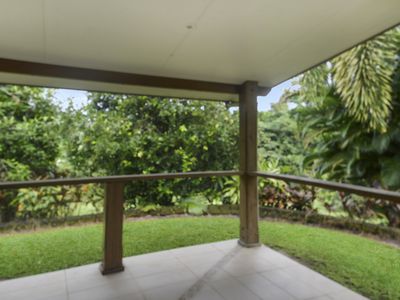 717 Old Tully Road, Djarawong