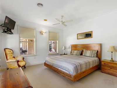 36 Dowling Court, Wurruk