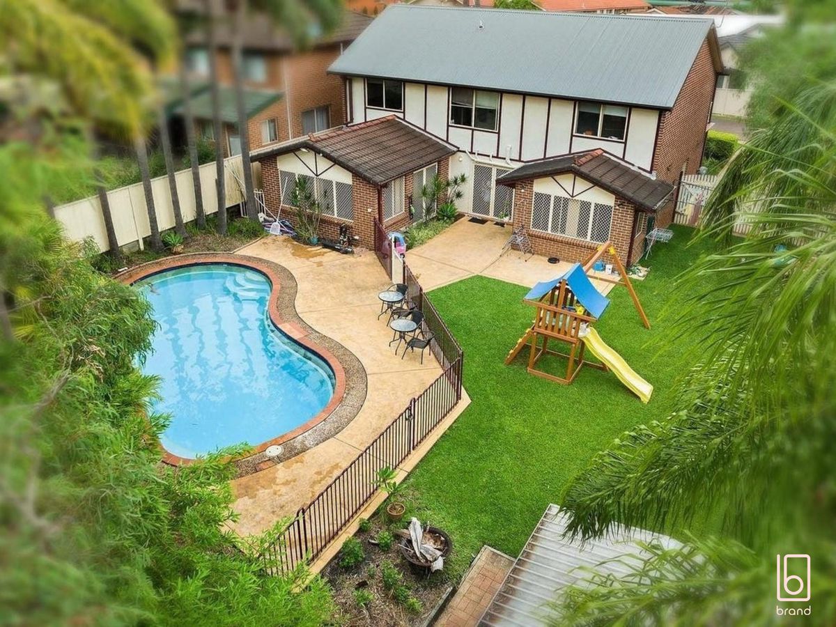 6 Tuross Close, Lake Haven