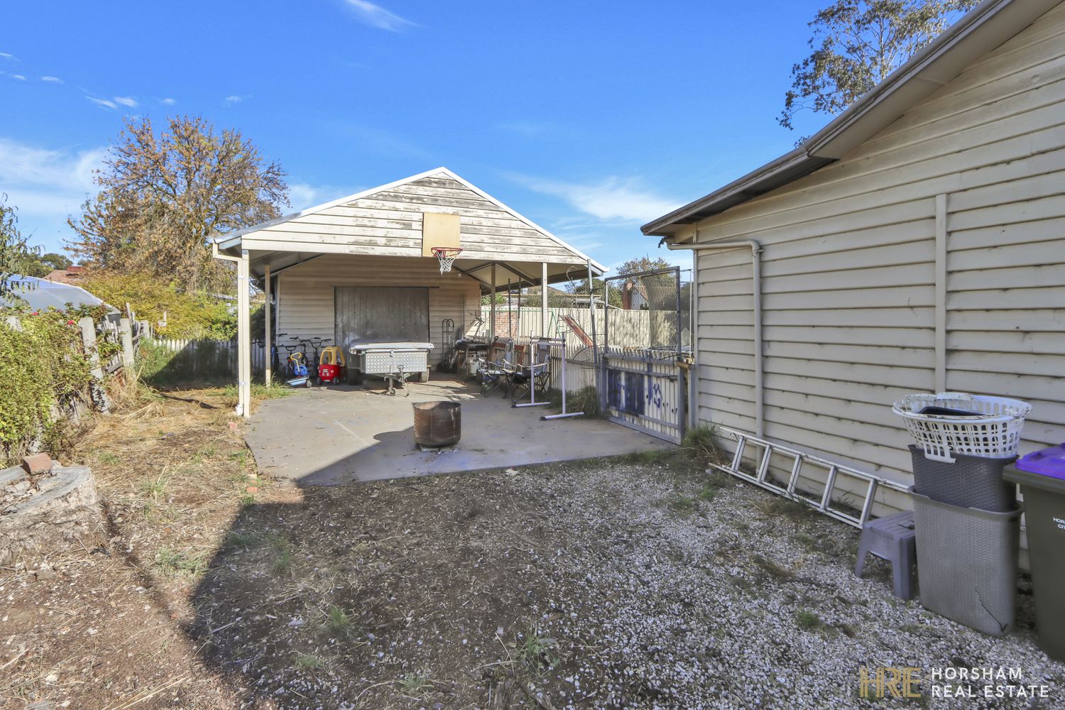 8 Sinclair Place, Horsham