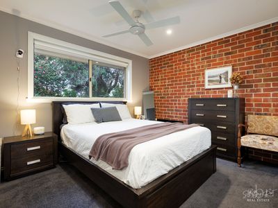 1 / 6 WHITEHALL COURT, Wodonga