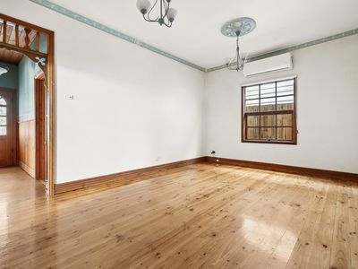 9 Loch Street, East Geelong