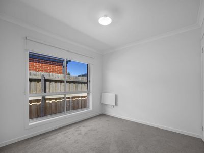 14 Barlow Circuit, Tarneit