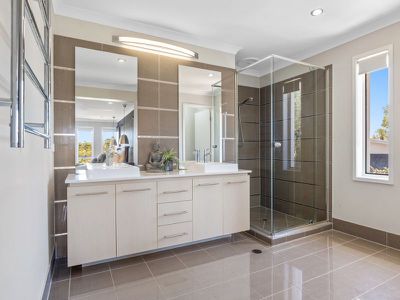 8 Cherry Court, Coomera
