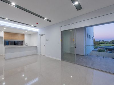 1/172 Loftus Street, North Perth