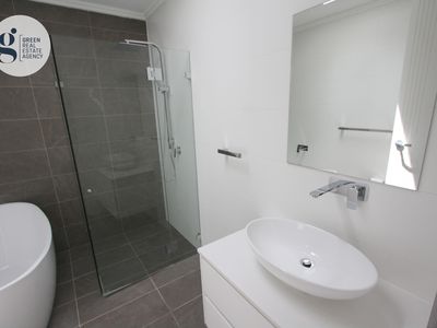 4 Grand Ave, West Ryde