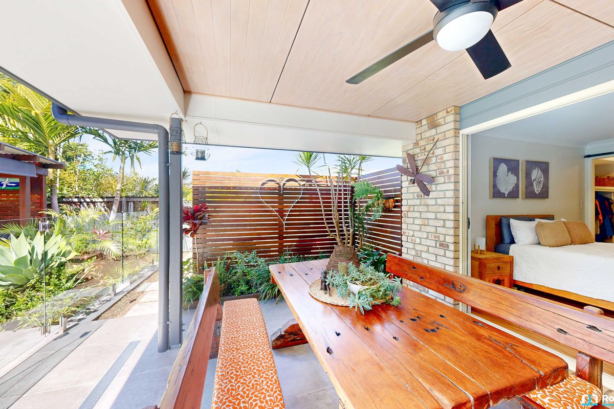 1 Feathertail Court, Tewantin