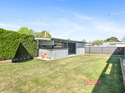 35 Cottonwood Drive, Eglinton