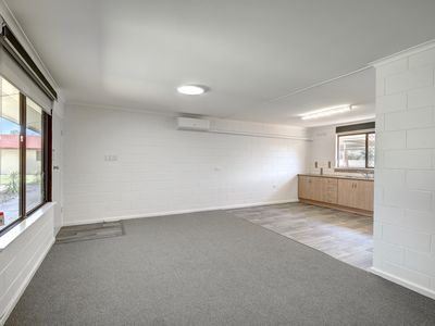 2 / 7 Todd Avenue, Murray Bridge