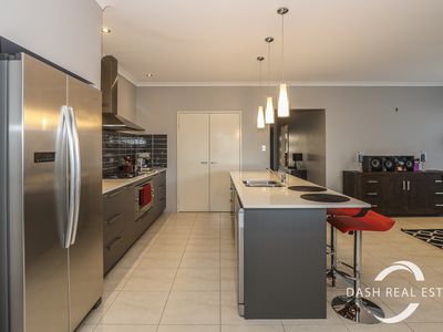 6 Mamoose Road, Banksia Grove