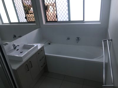 11 Banner Court, Branyan
