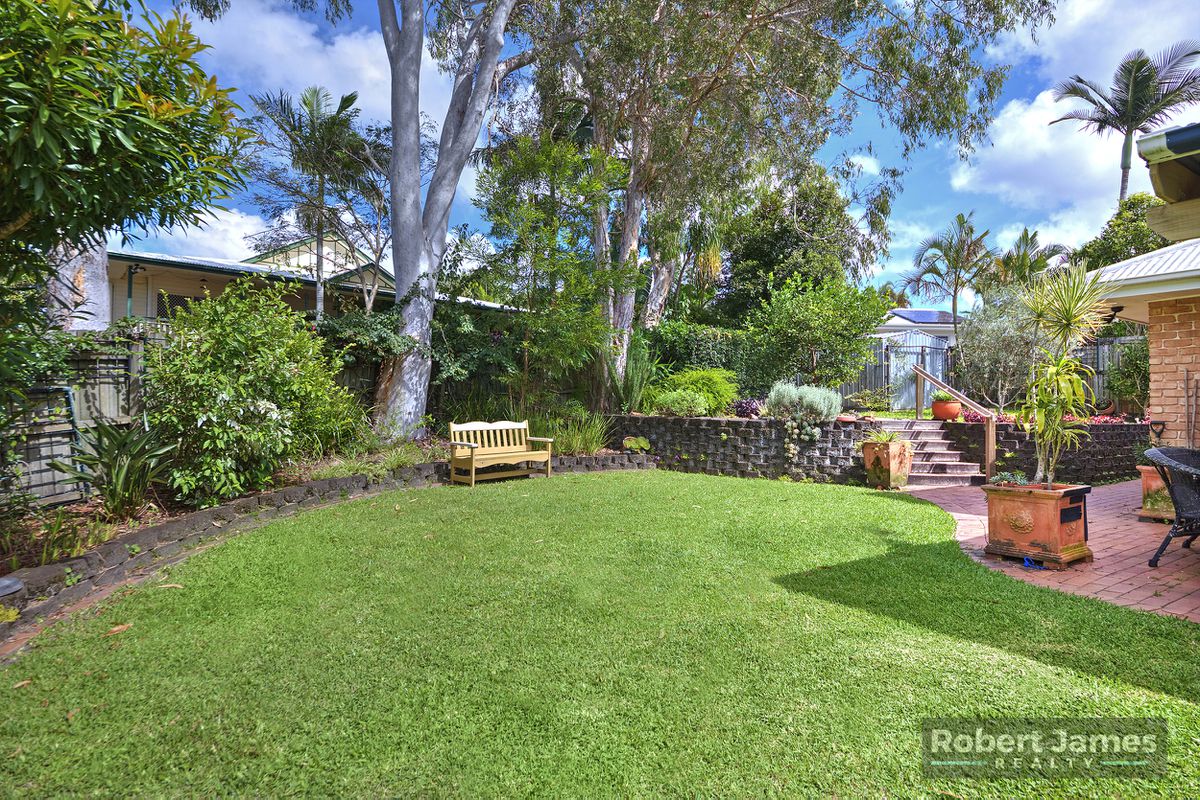 37 Gooloi Court, Tewantin