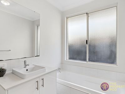 102 Verbana Drive, Aveley