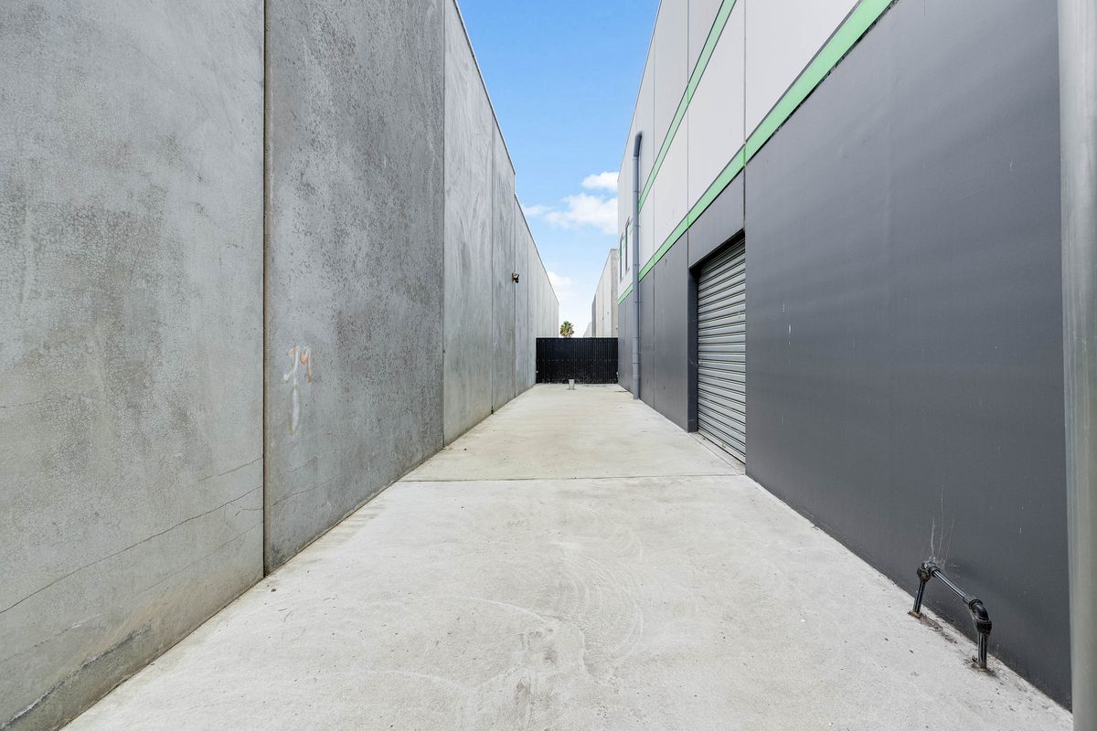28 Moonah Circuit, Brooklyn