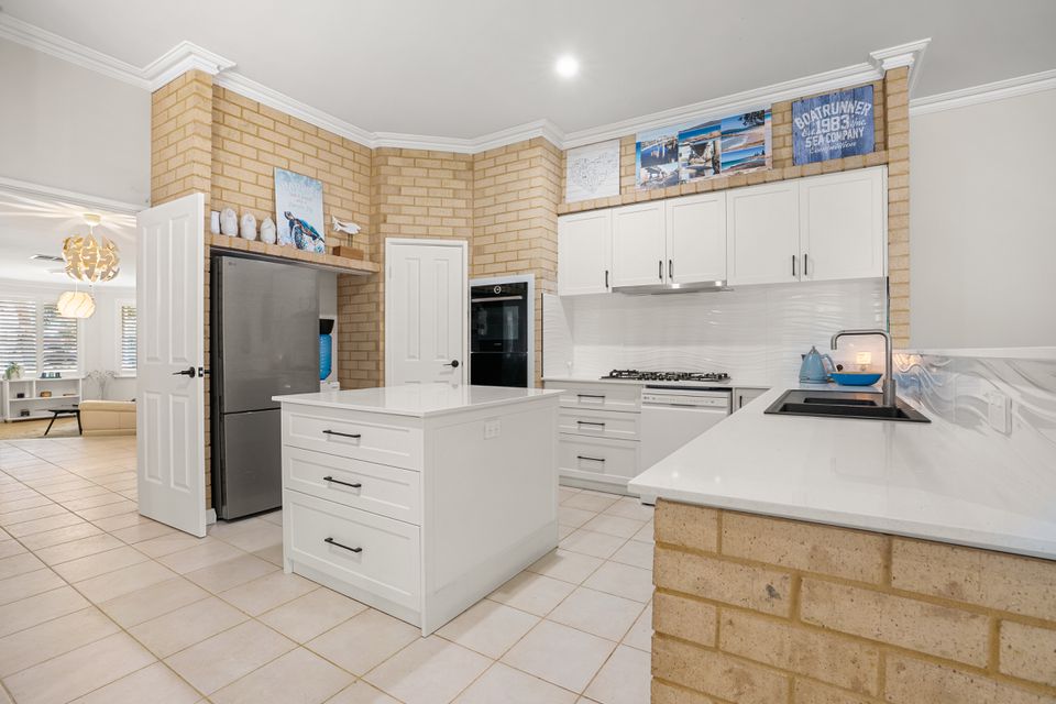 27 OAK WAY, Baldivis
