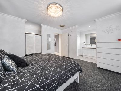 17 Shaftesbury Way, Wellard