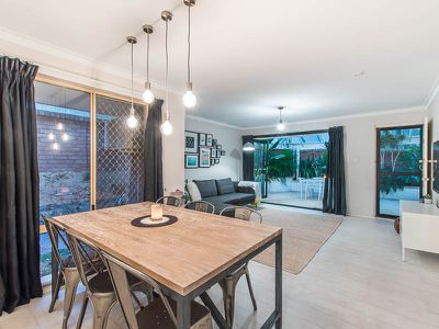 2/79 Colin Road, Scarborough