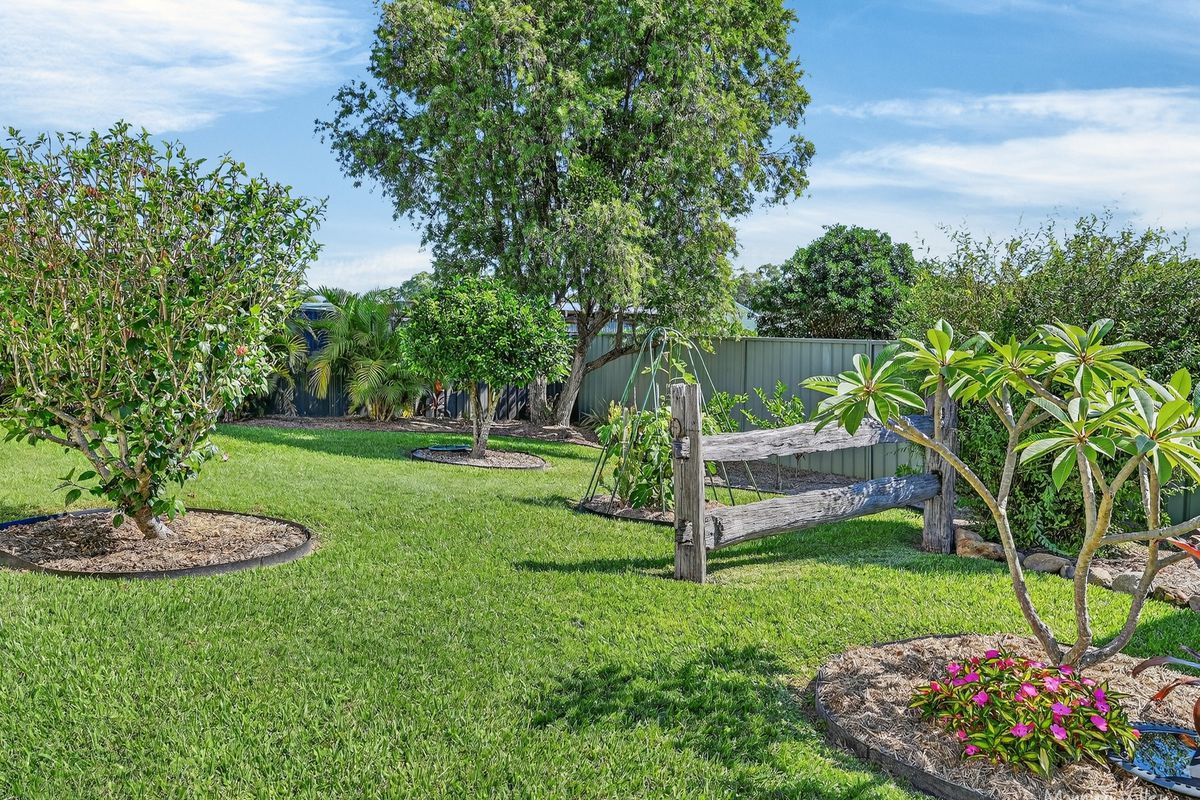 16 Flett Street, Wingham