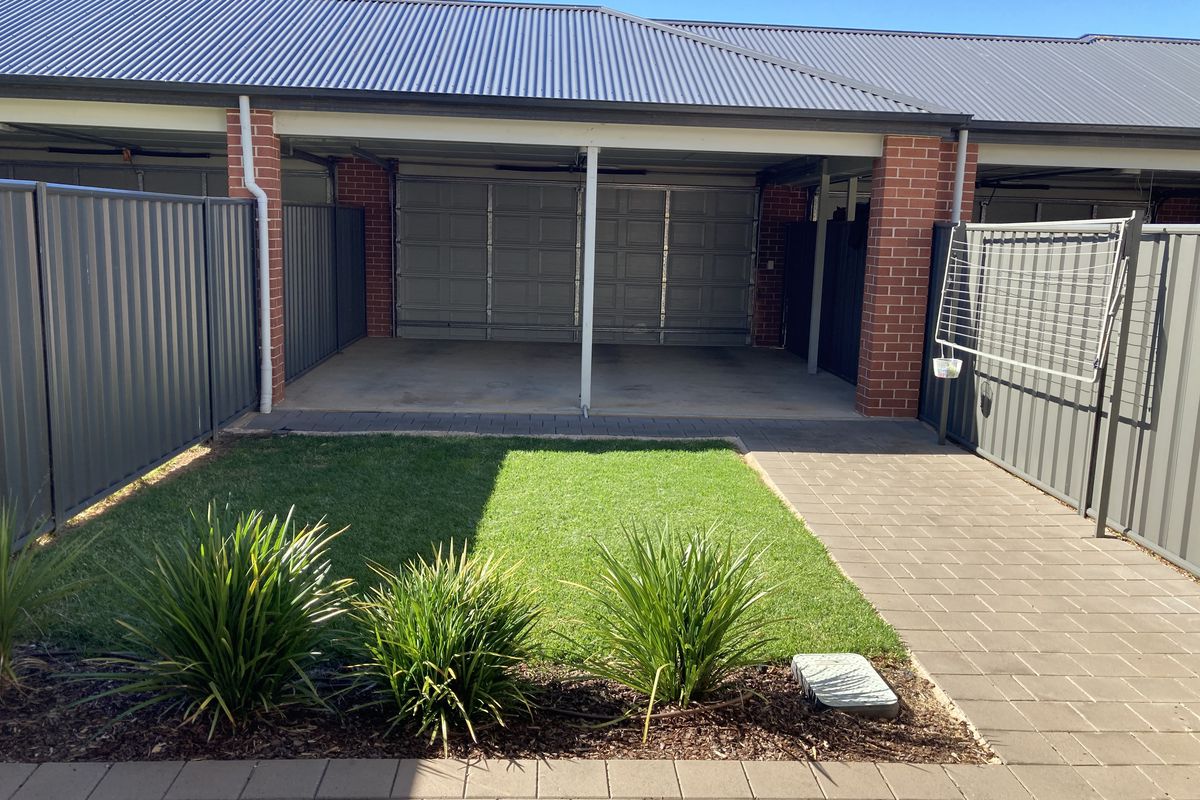 61 Hamilton Boulevard, Evanston Gardens