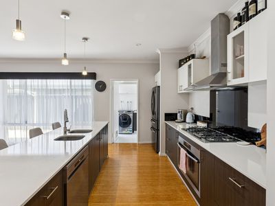 15 Palomino Promenade, The Vines