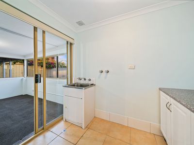 39 Lakemba Way, Waikiki