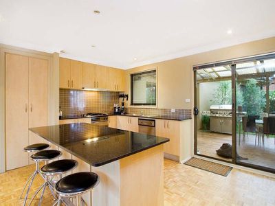 3 Koombala Grove, Cordeaux Heights