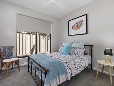 2 Bank Street, Avenel