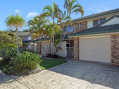 10 / 2-10 WEEDONS ROAD, Nerang