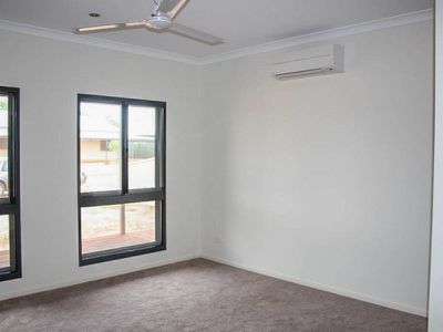 9 Bloodwood Crescent, Derby