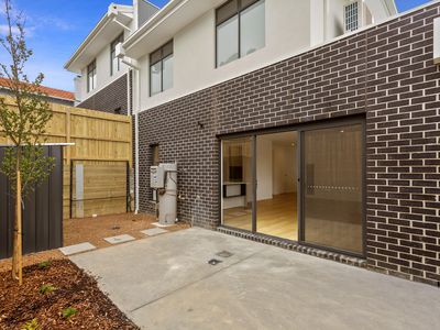 2 / 37 Banool Road, Balwyn