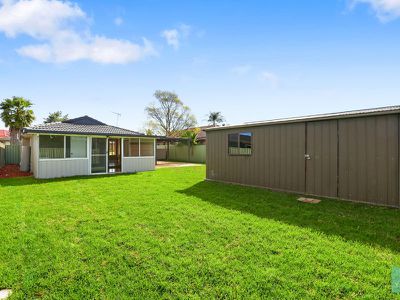 95 Colebee Crescent, Hassall Grove