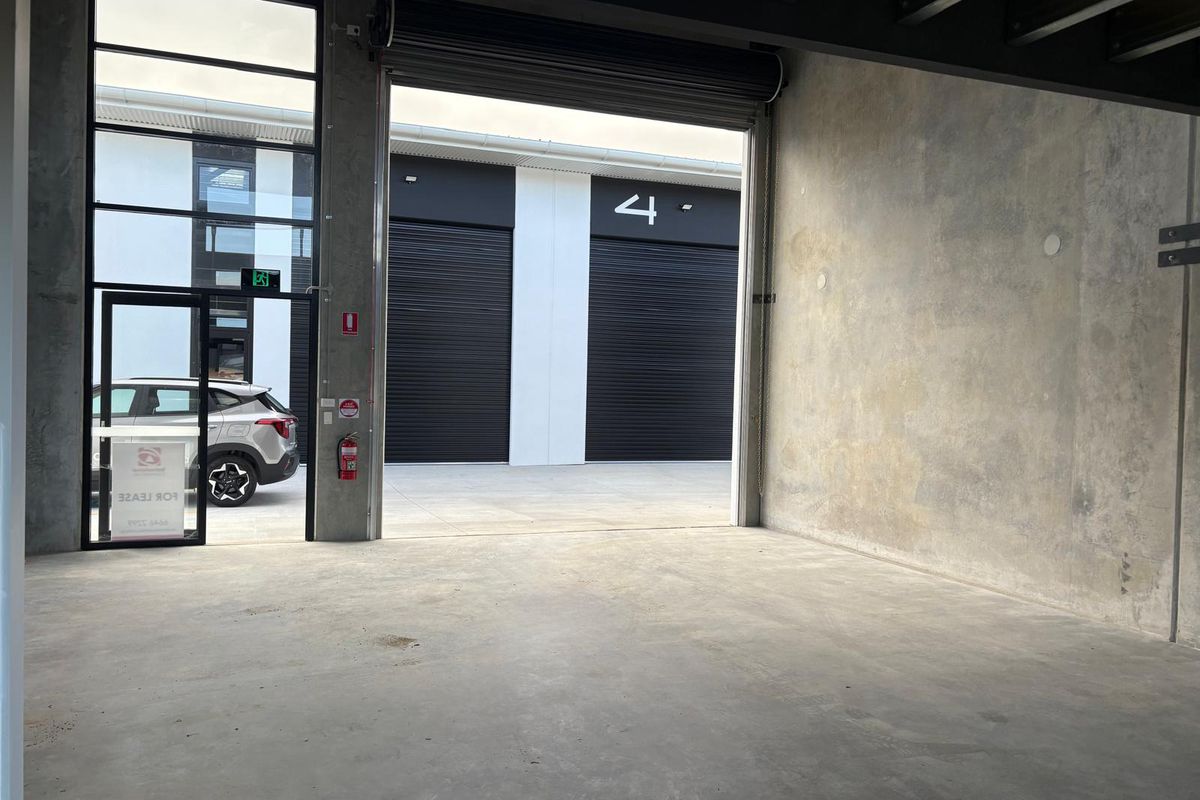 BASE - Unit 7 / 10 Think Road, Townsend