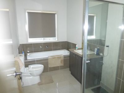 14A Tableland Road, Tarneit