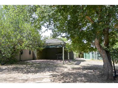 28 Dooen Road, Horsham