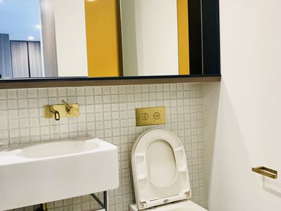 911 / 160 Victoria Street, Carlton