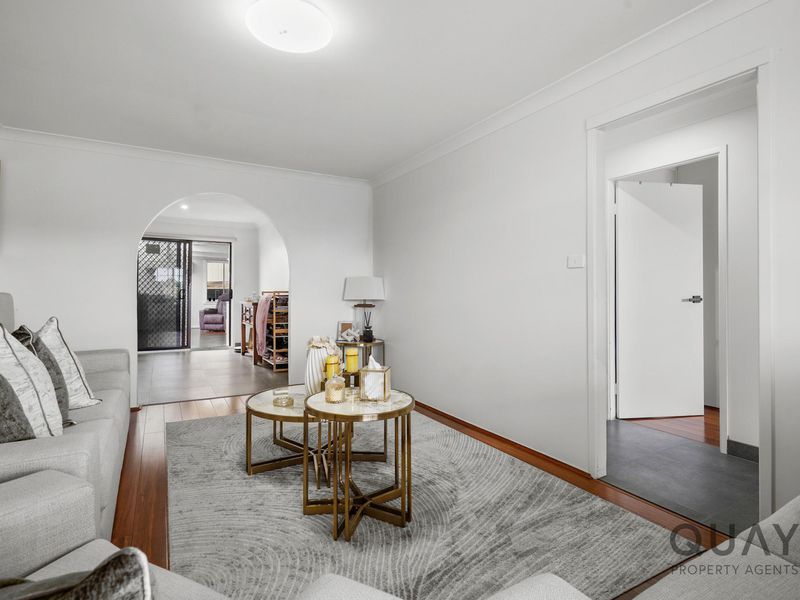 11 Merryweather Close, Minto