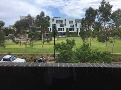 10 McDougall Drive, Footscray