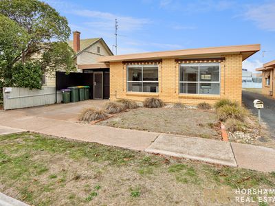 1 / 5 Wilson Street, Horsham
